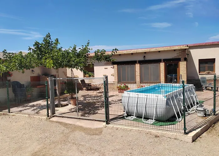 Casa La ToraCasa Rural